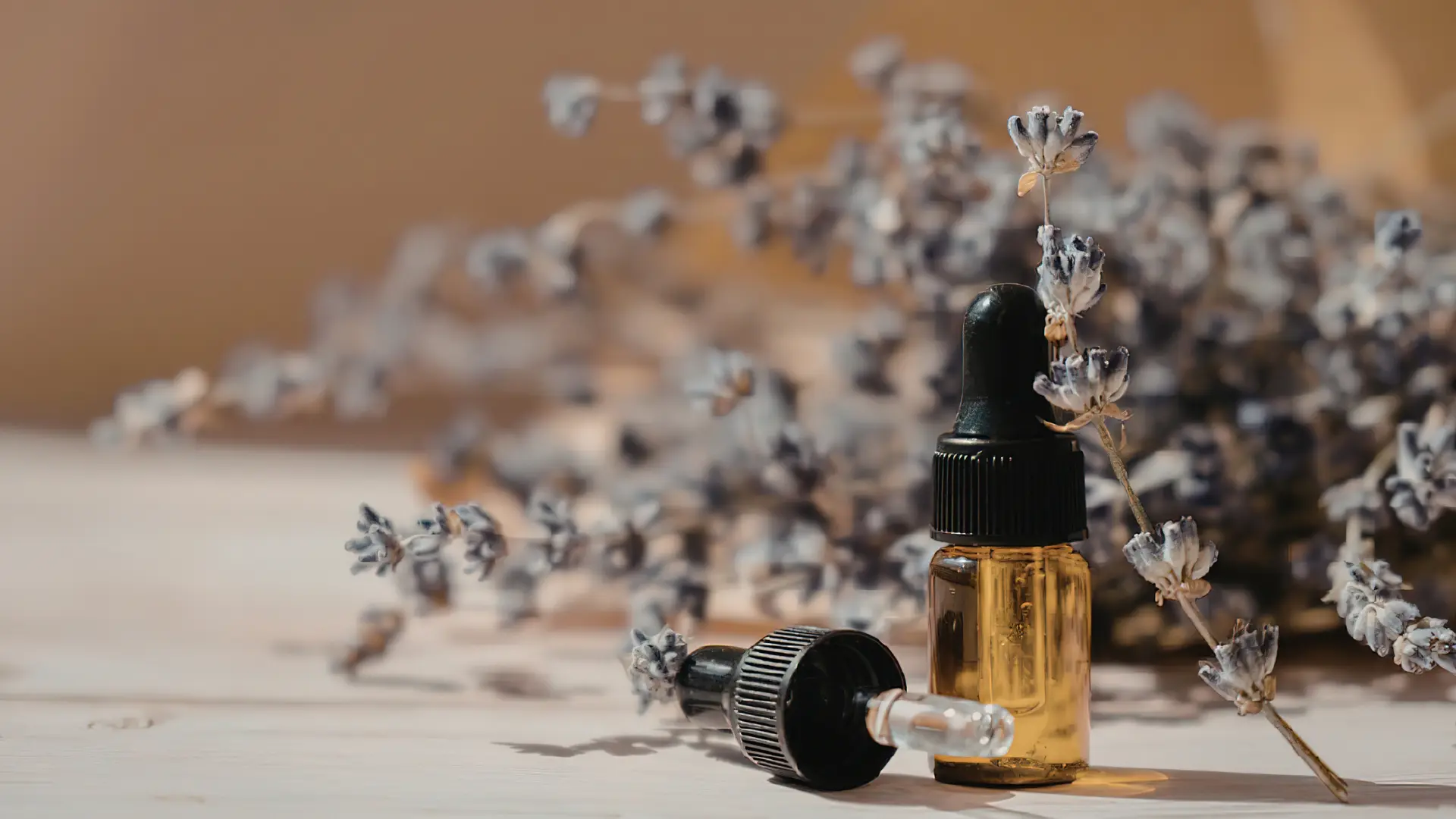 Basic Aromatherapy – The Gentle Power of Essential Oils